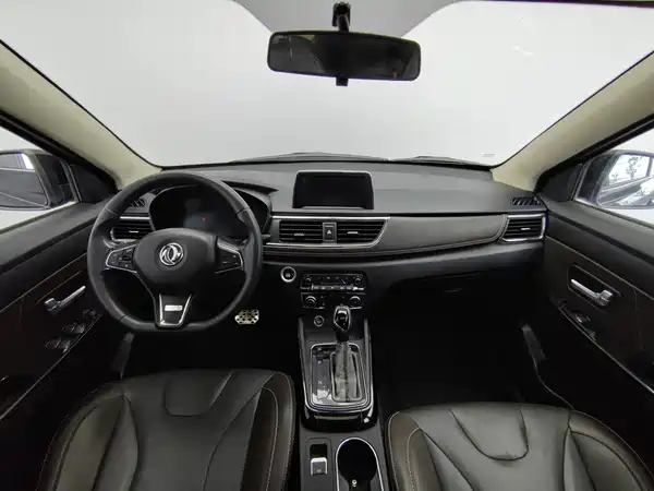 Dongfeng Scenery 370 2020