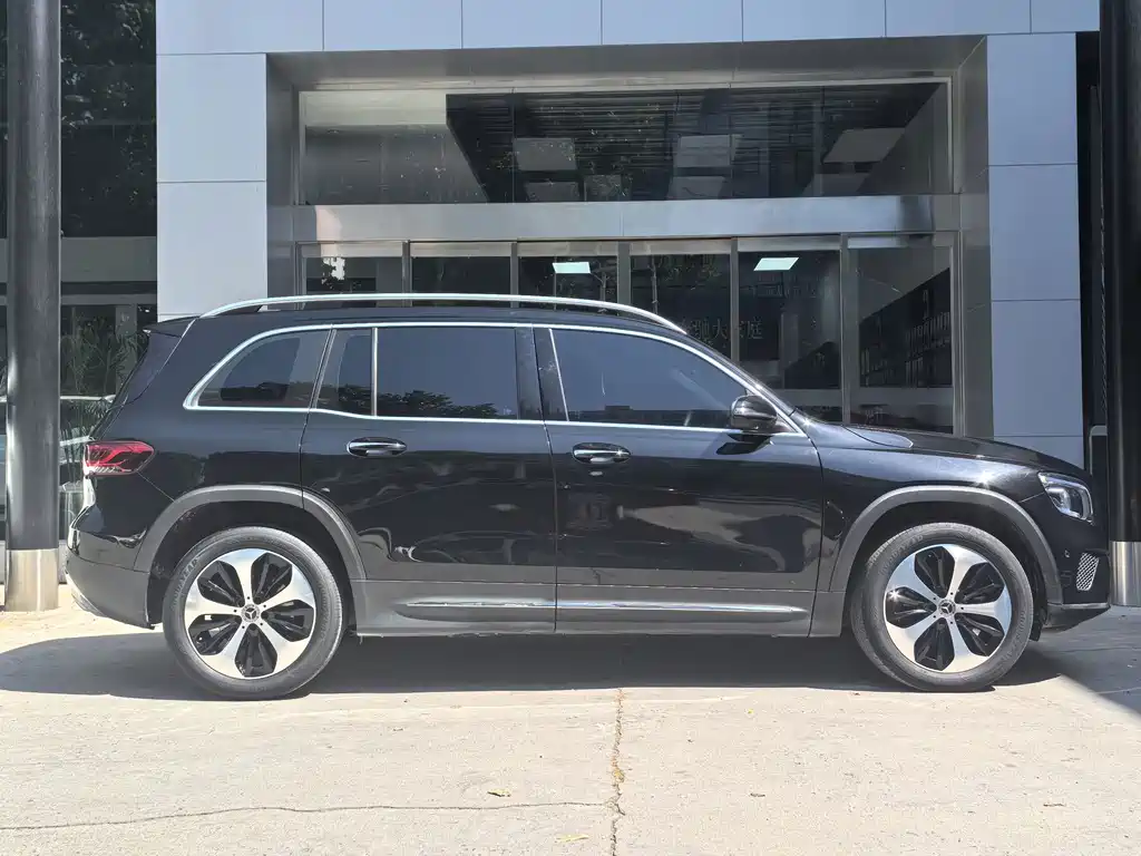 Mercedes-Benz GLB 2022