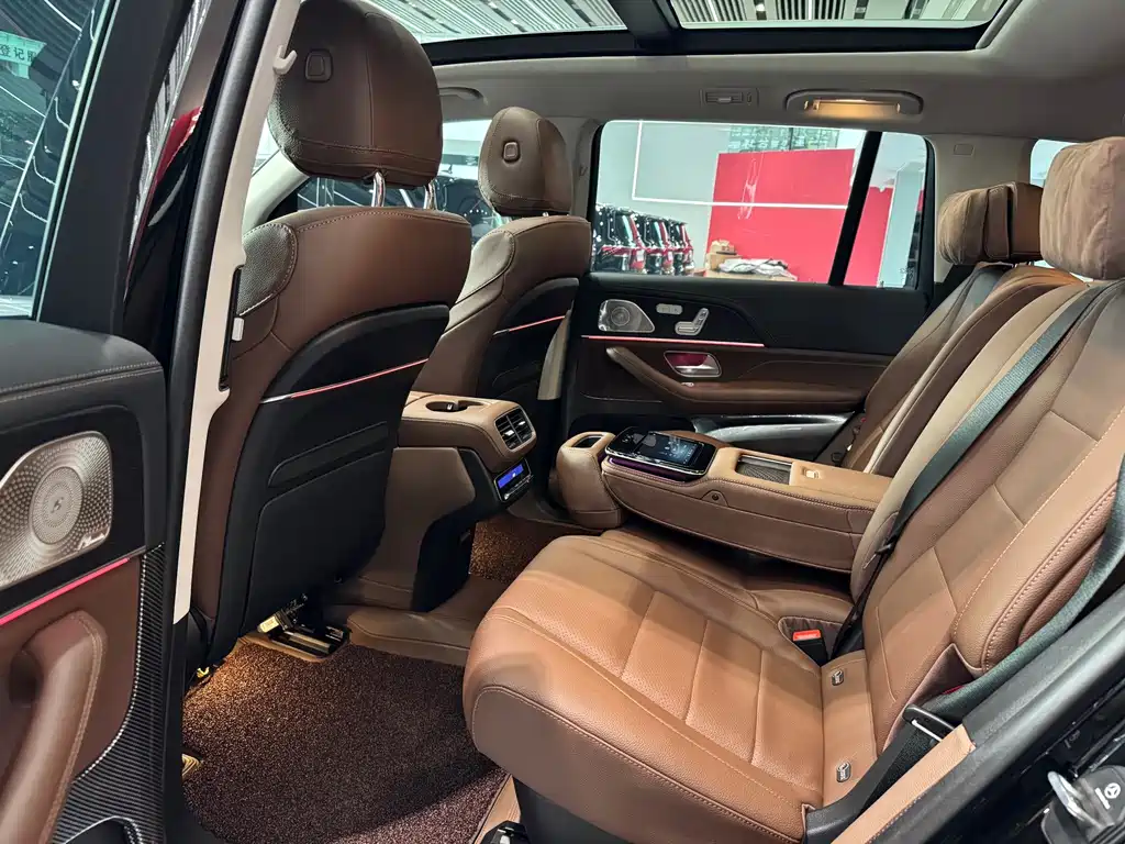 Mercedes-Benz GLS 2025 — фото 16