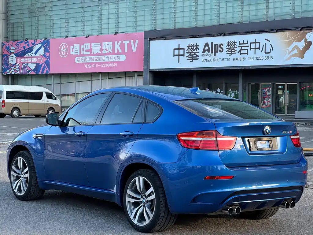 BMW X6 M 2015 — фото 6