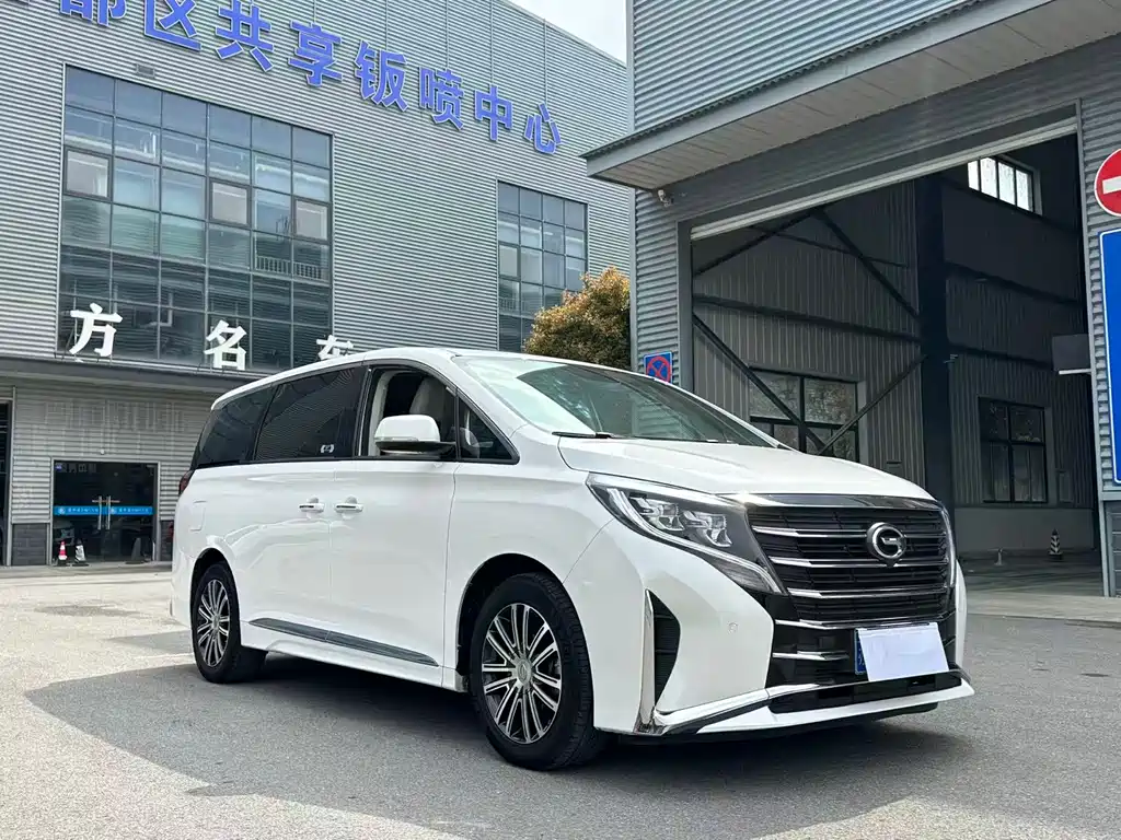 GAC Motor Trumpchi M8 2021 — фото 3