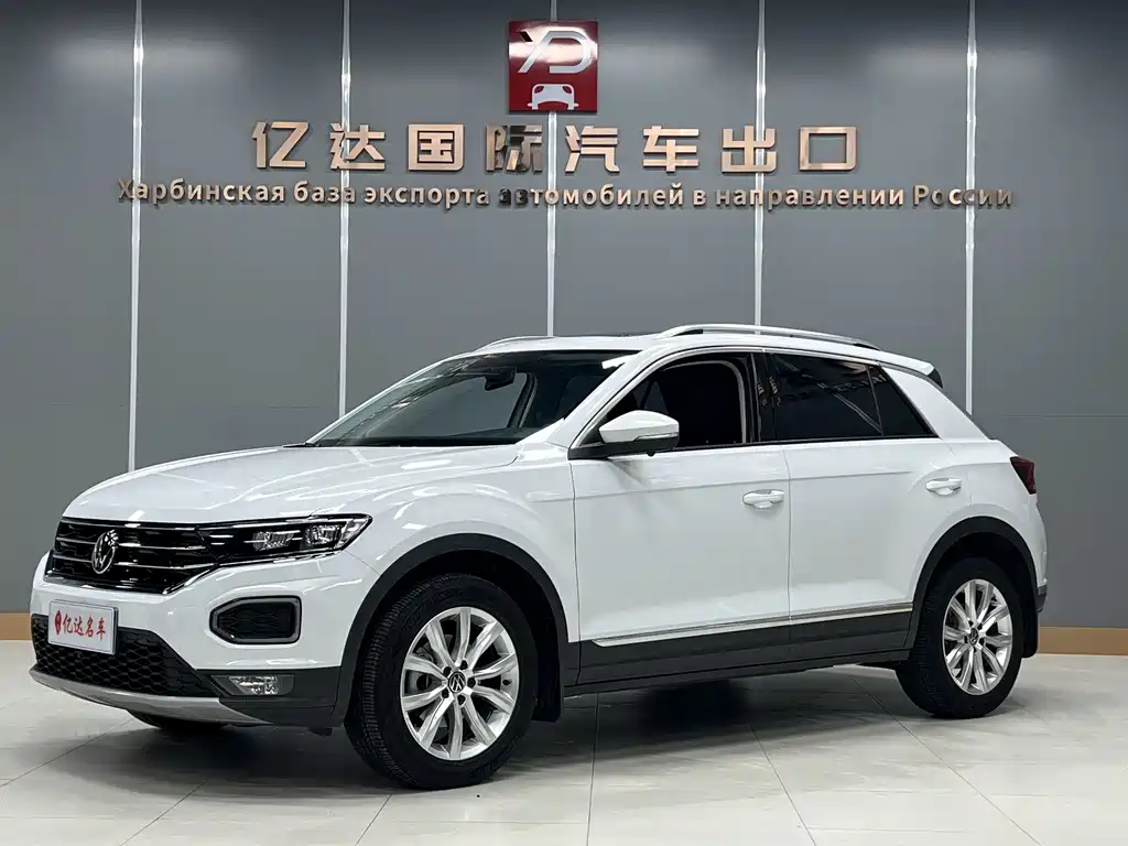 Volkswagen T-Roc 2022 — фото 1