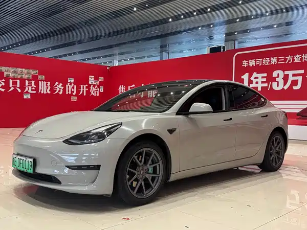 Tesla Model 3 2023