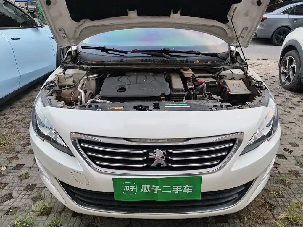 Peugeot 408 2015 — фото 11