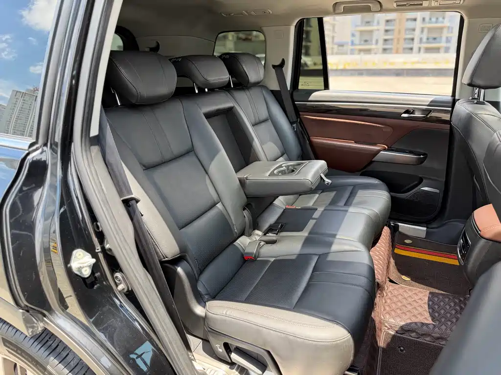 GAC Trumpchi GS8 2017 — фото 20