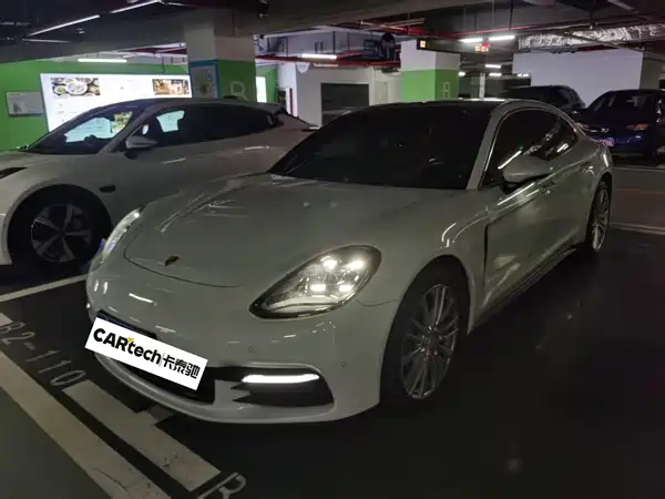 Porsche Panamera 2019