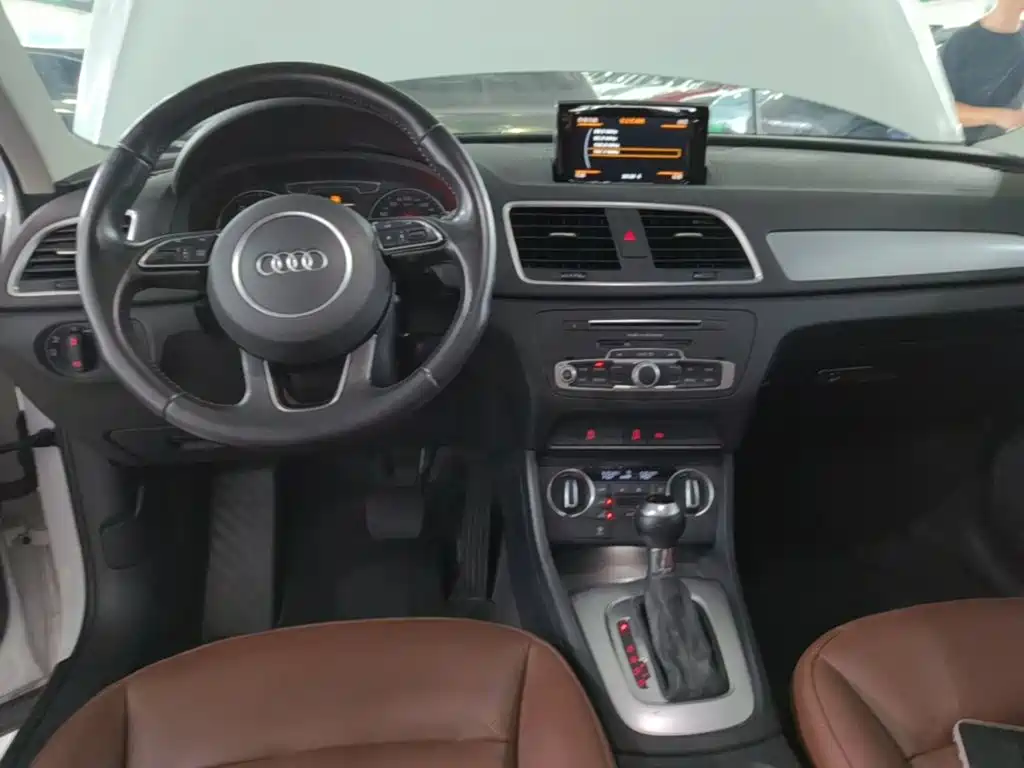 Audi Q3 2017 — фото 10