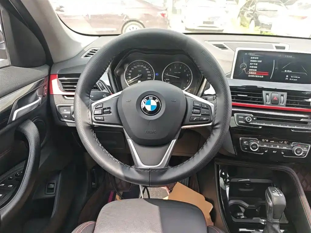 BMW X1 2016 — фото 11