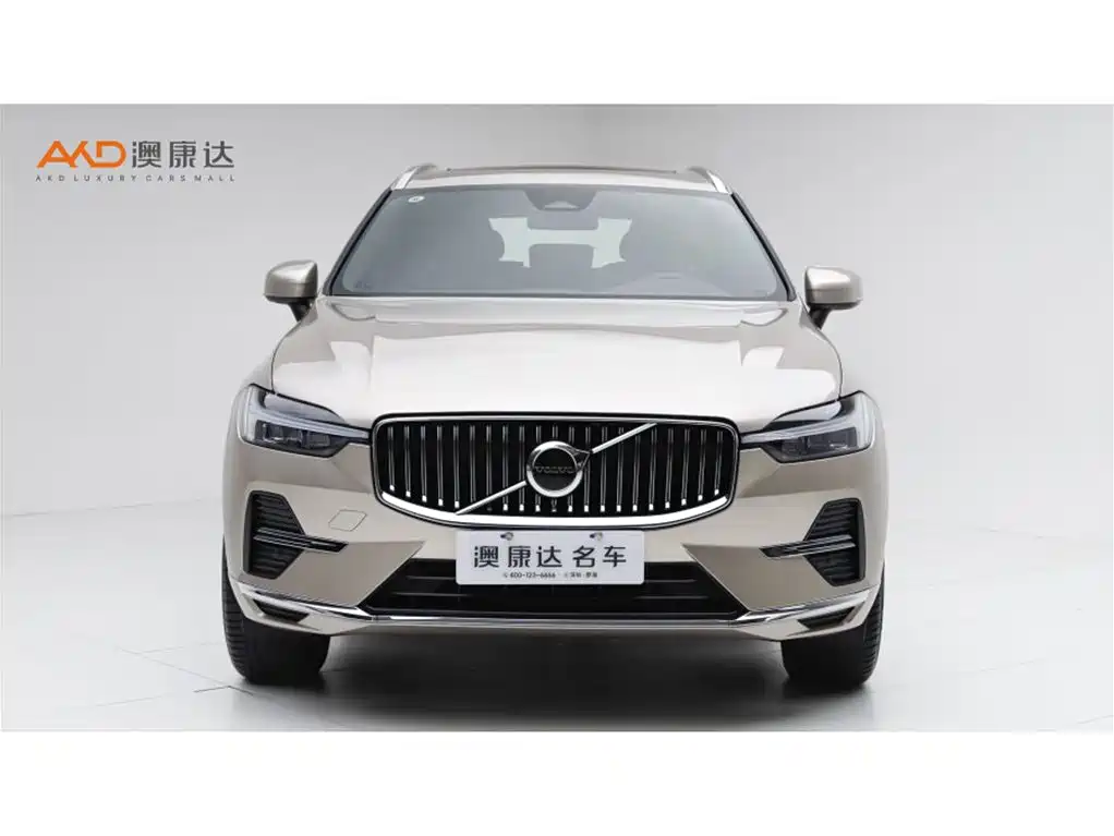 Volvo XC60 2025 — фото 2