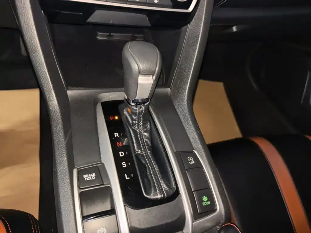 Honda Civic 2017 — фото 14