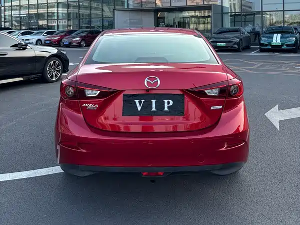 Mazda 3 Axela 2014