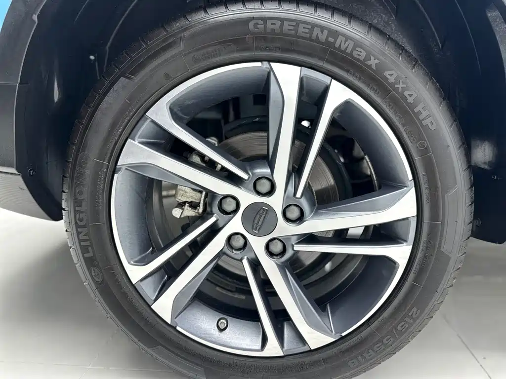Geely Binyue 2022 — фото 16