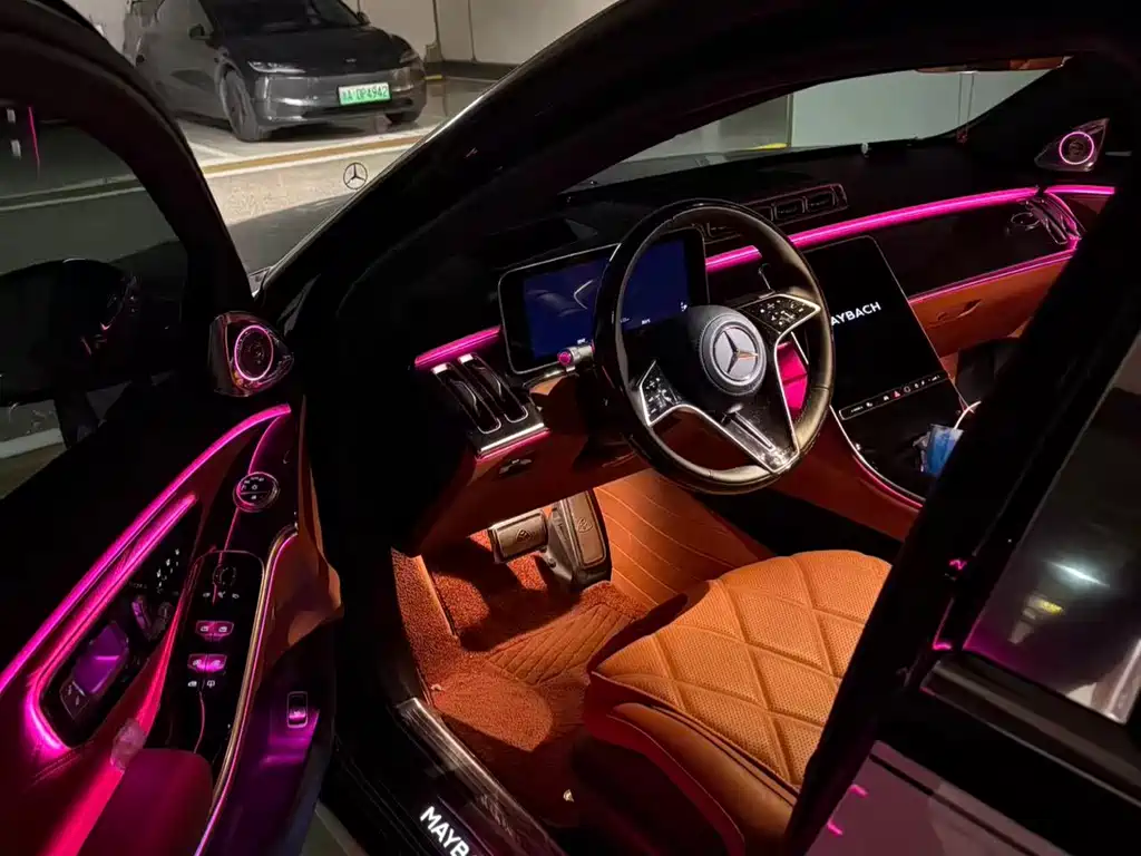 Mercedes-Benz S-Class 2025