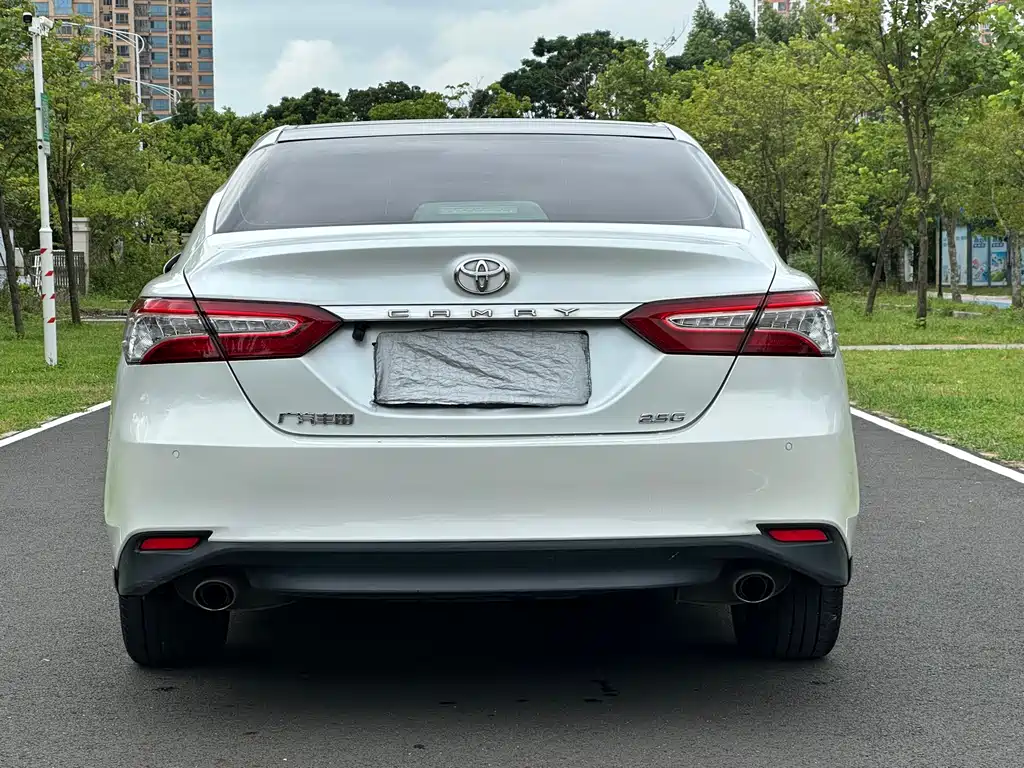 Toyota Camry 2020 — фото 5