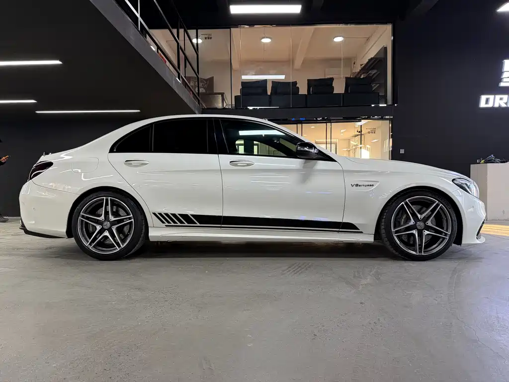 Mercedes-Benz C-Class AMG 2016 — фото 10