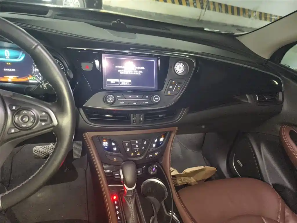 Buick Envision Plus 2018 — фото 9