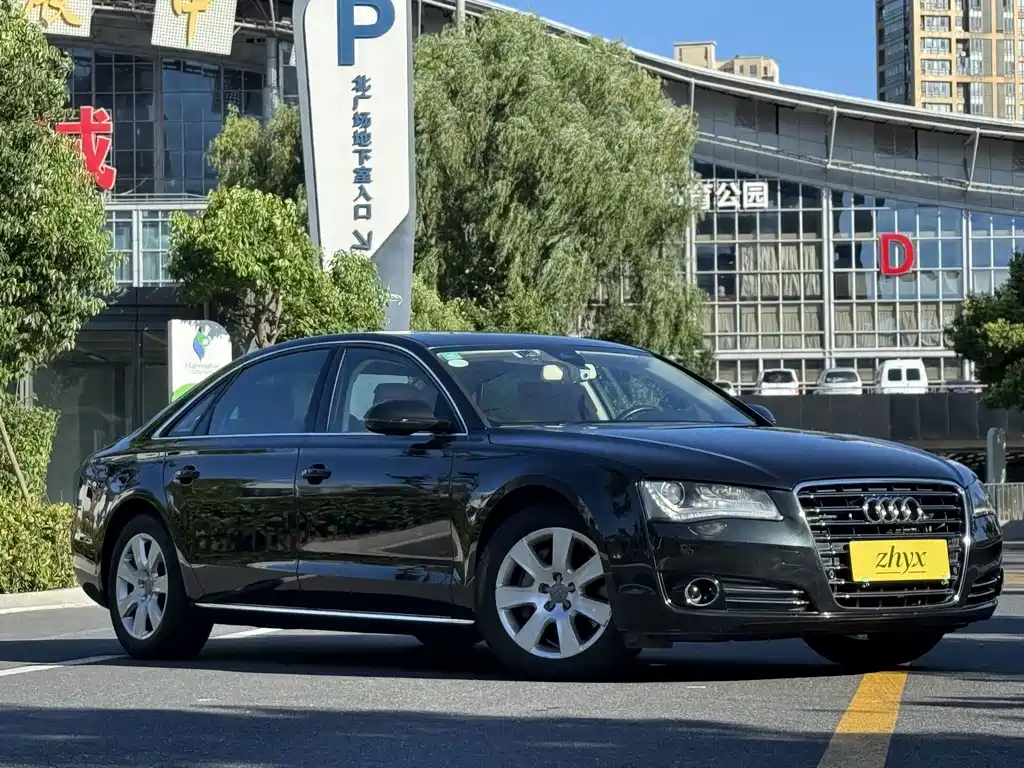 Audi A8 2011