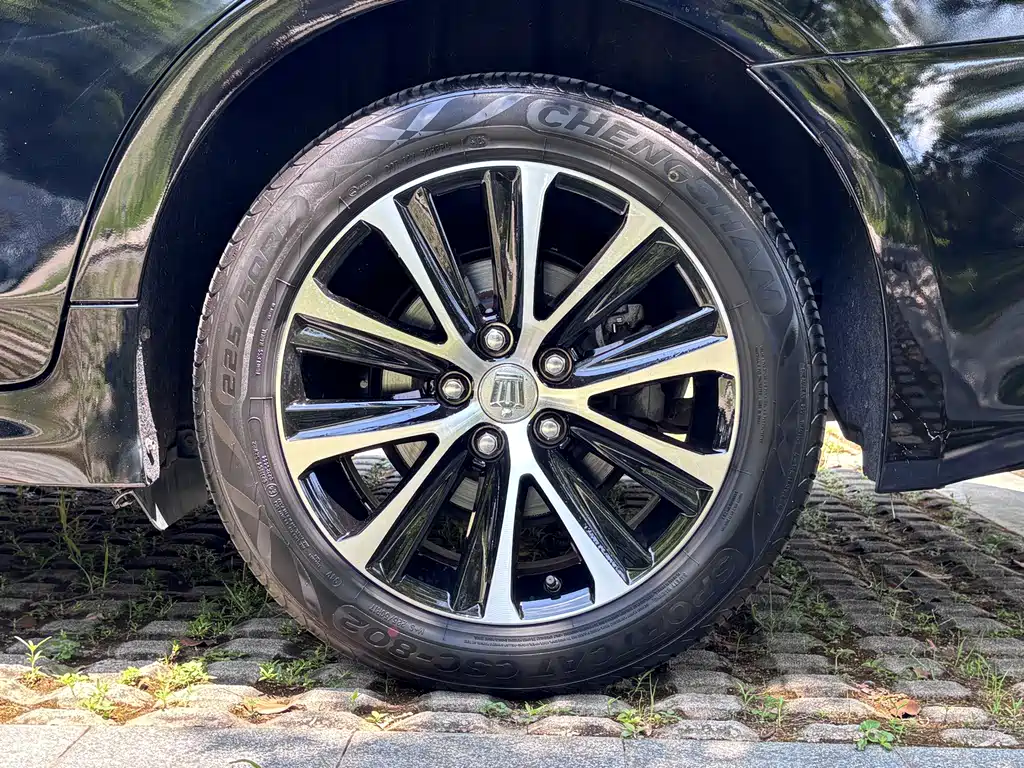 Toyota Crown 2019 — фото 12