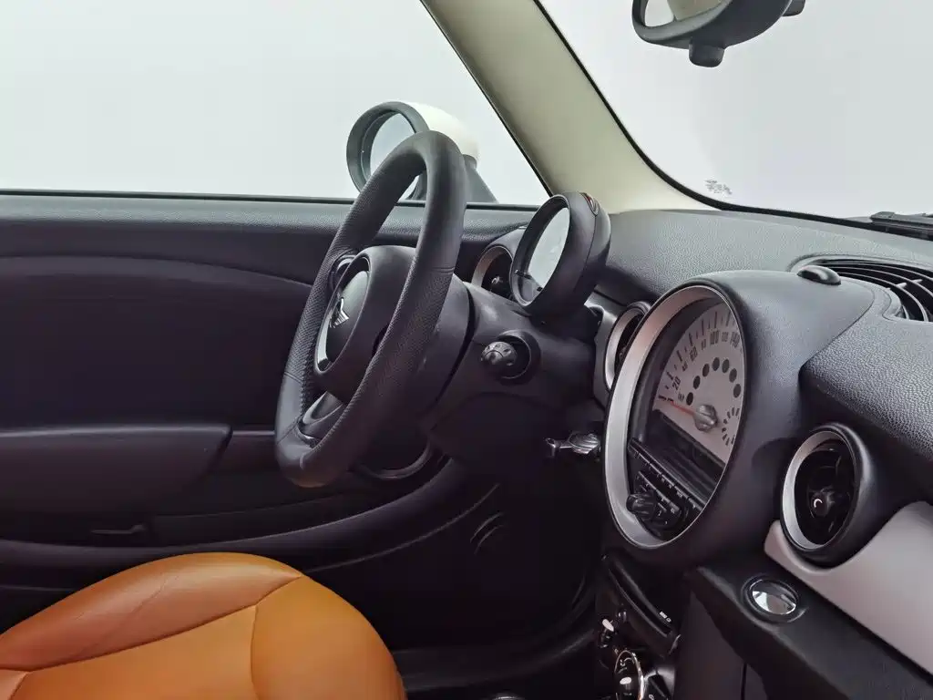 MINI Clubman 2013 — фото 22