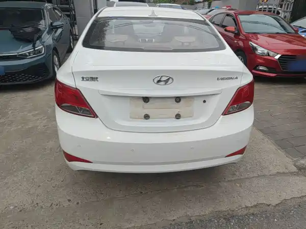 Hyundai Accent 2016