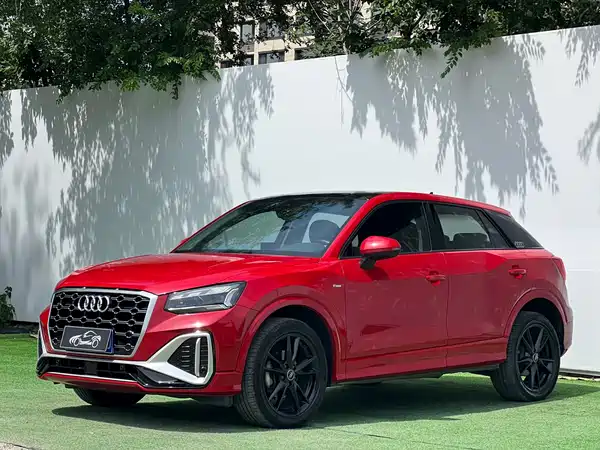 Audi Q2L 2023