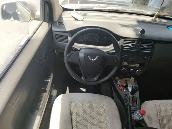 Wuling Rongguang V 2017