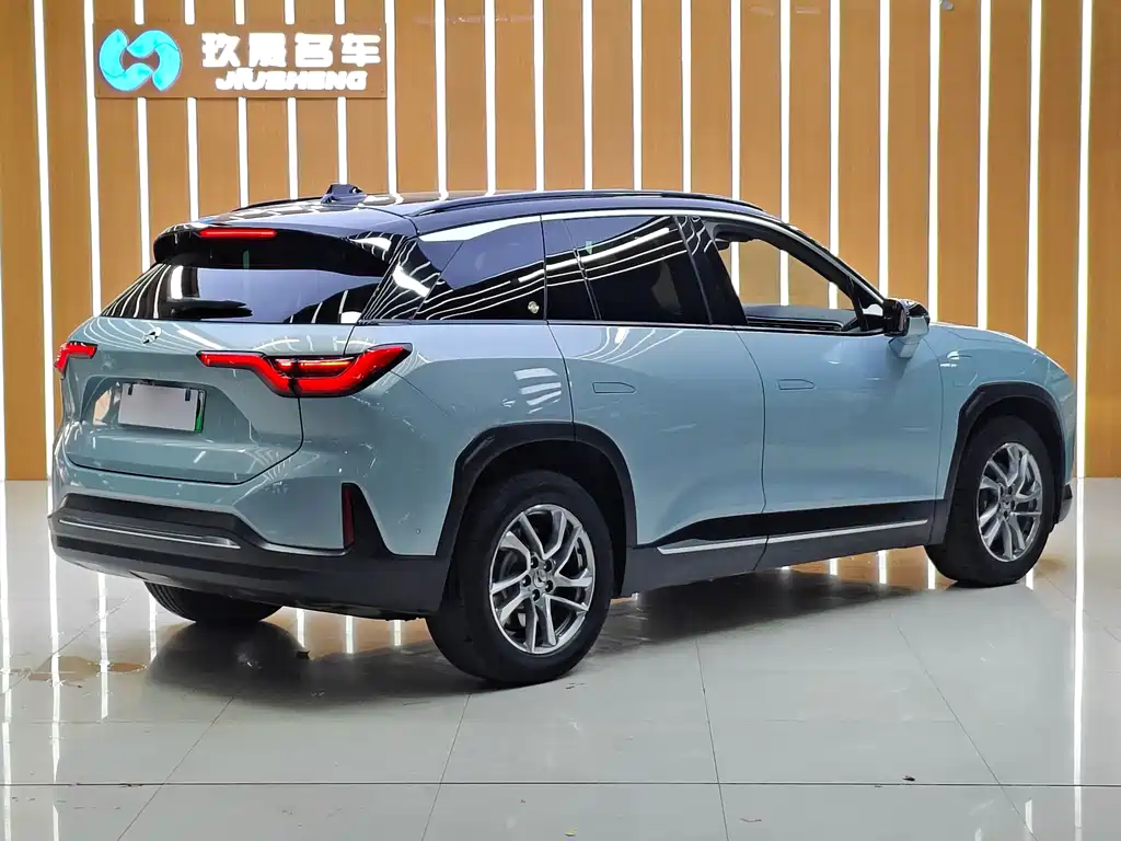 NIO ES6 2020