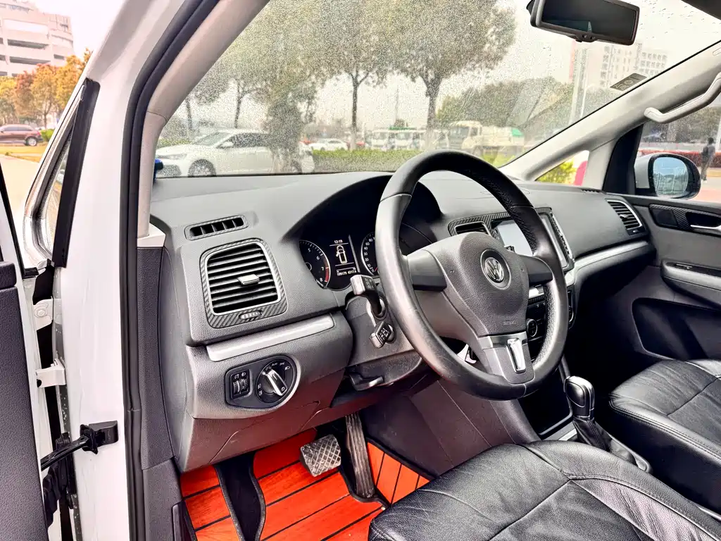 Volkswagen Sharan 2016 — фото 12