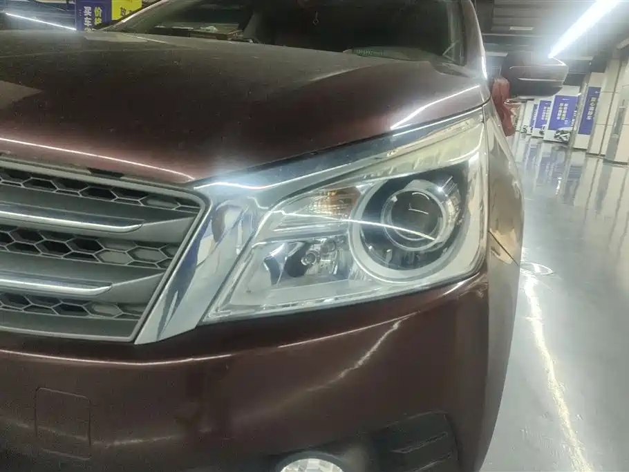 Venucia T70 2015