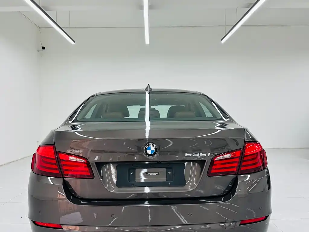 BMW 5 Series 2012