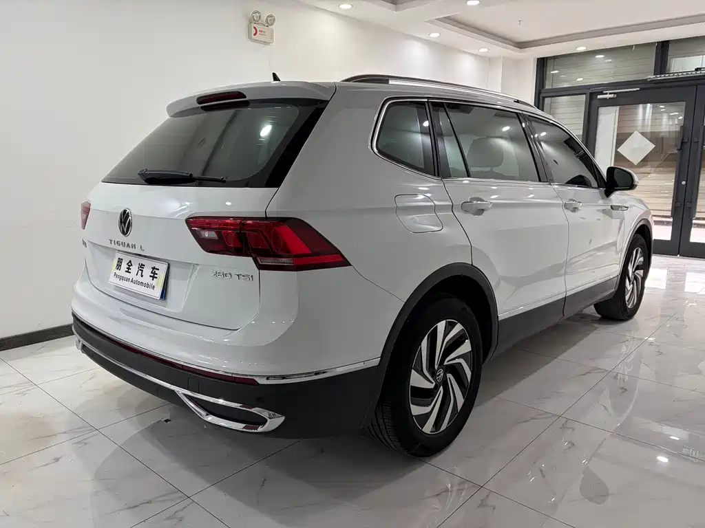 Volkswagen Tiguan L 2022 — фото 17