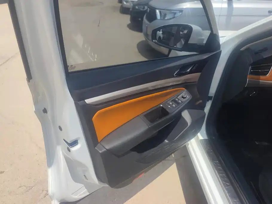 Volkswagen Bora 2023
