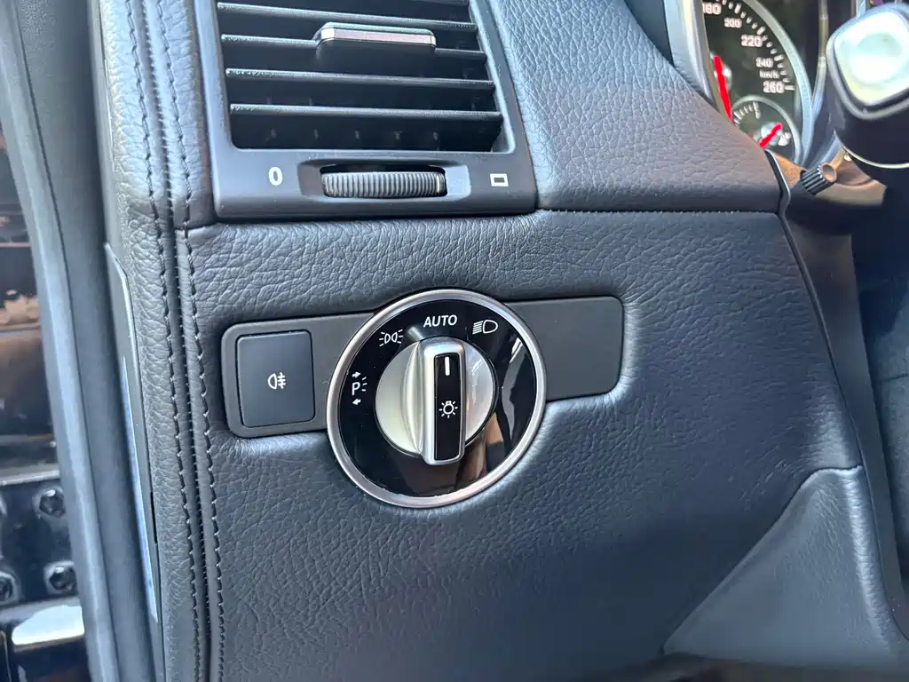 Mercedes-Benz G-Class 2018