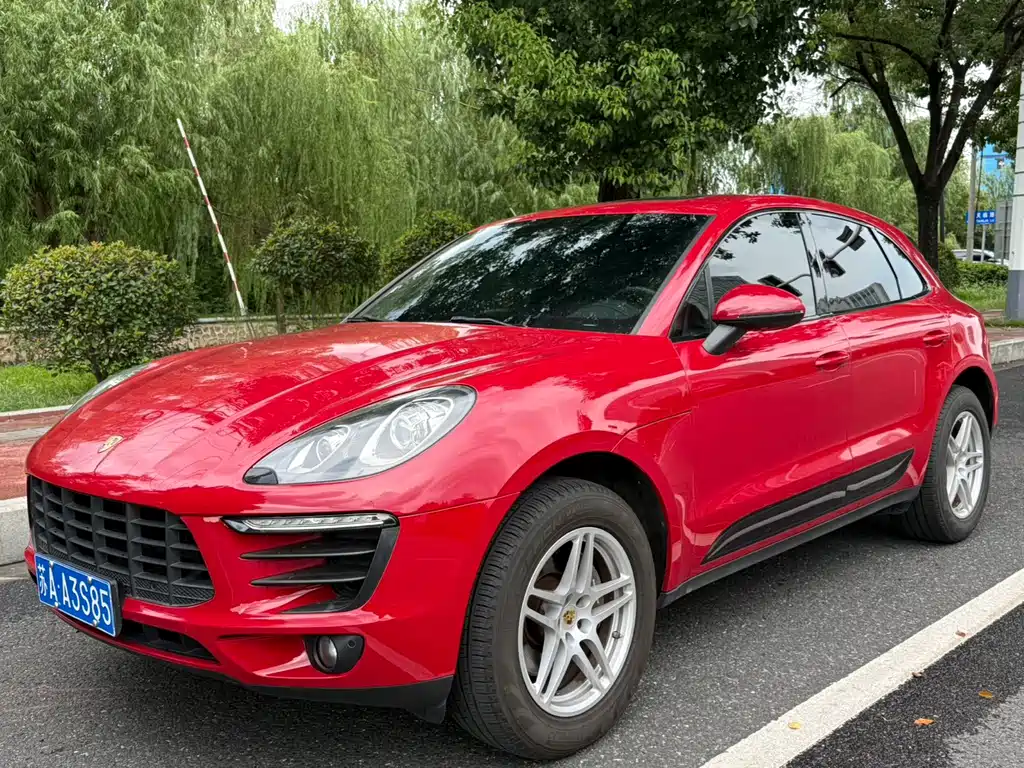 Porsche Macan 2018 — фото 1
