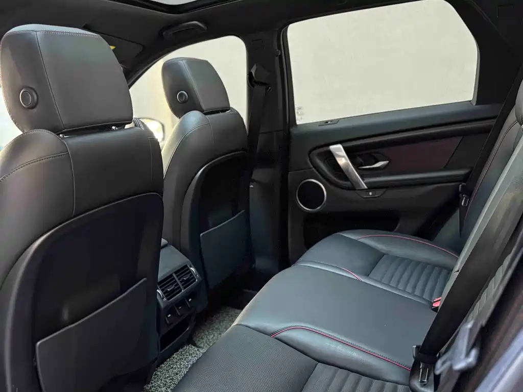 Land Rover Discovery Sport 2021 — фото 11