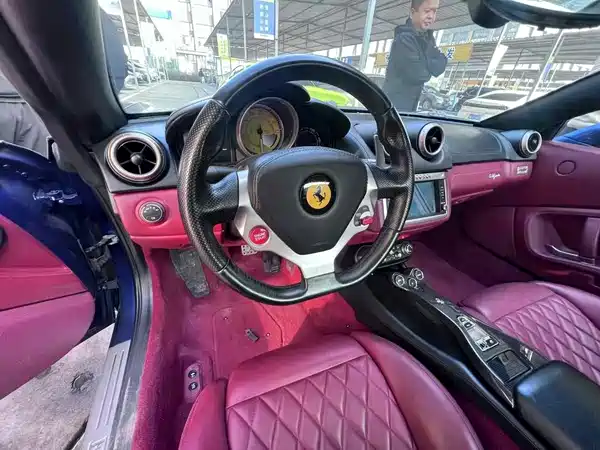 Ferrari California T 2013