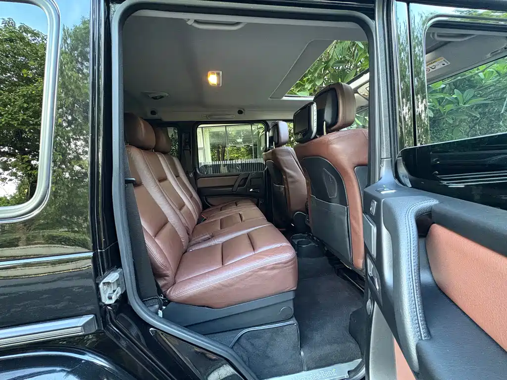 Mercedes-Benz G-Class 2018 — фото 12