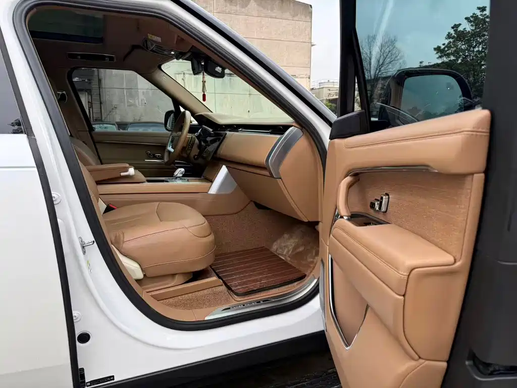 Land Rover Range Rover 2025