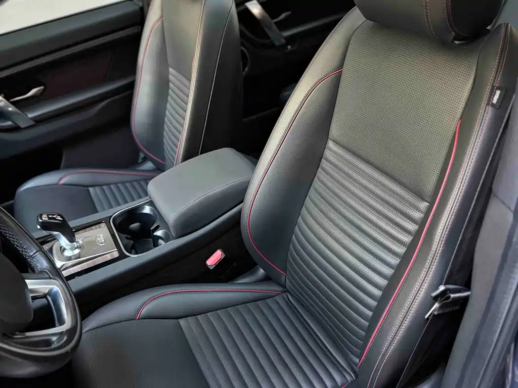 Land Rover Discovery Sport 2021 — фото 10