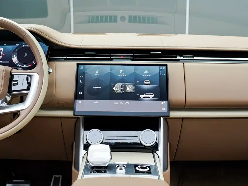 Land Rover Range Rover 2024 — фото 19
