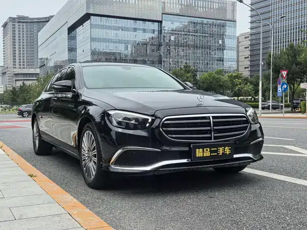 Mercedes-Benz E-Class 2023