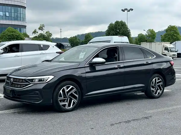 Volkswagen Sagitar 2025
