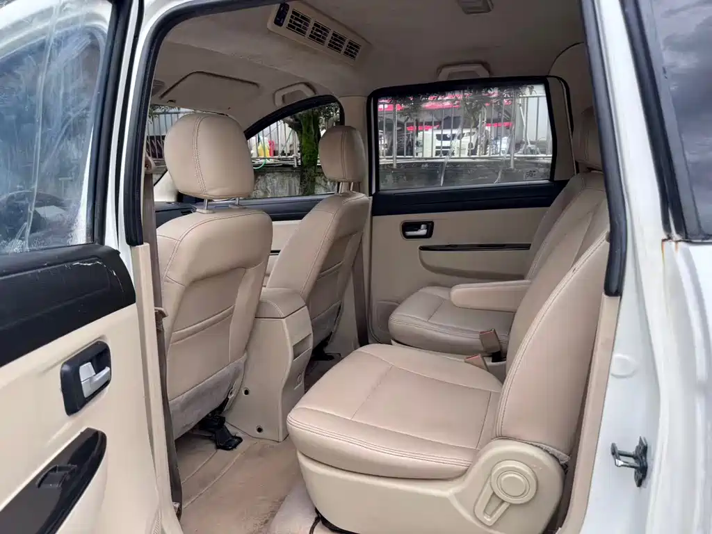 Dongfeng Fengguang 360 2015 — фото 8