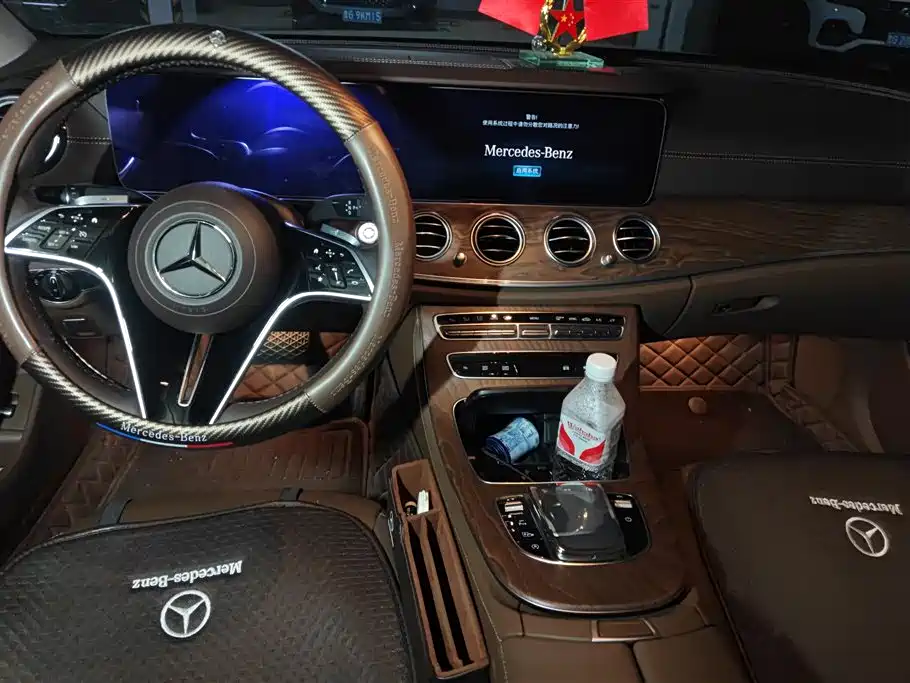 Mercedes-Benz E-Class 2022 — фото 12
