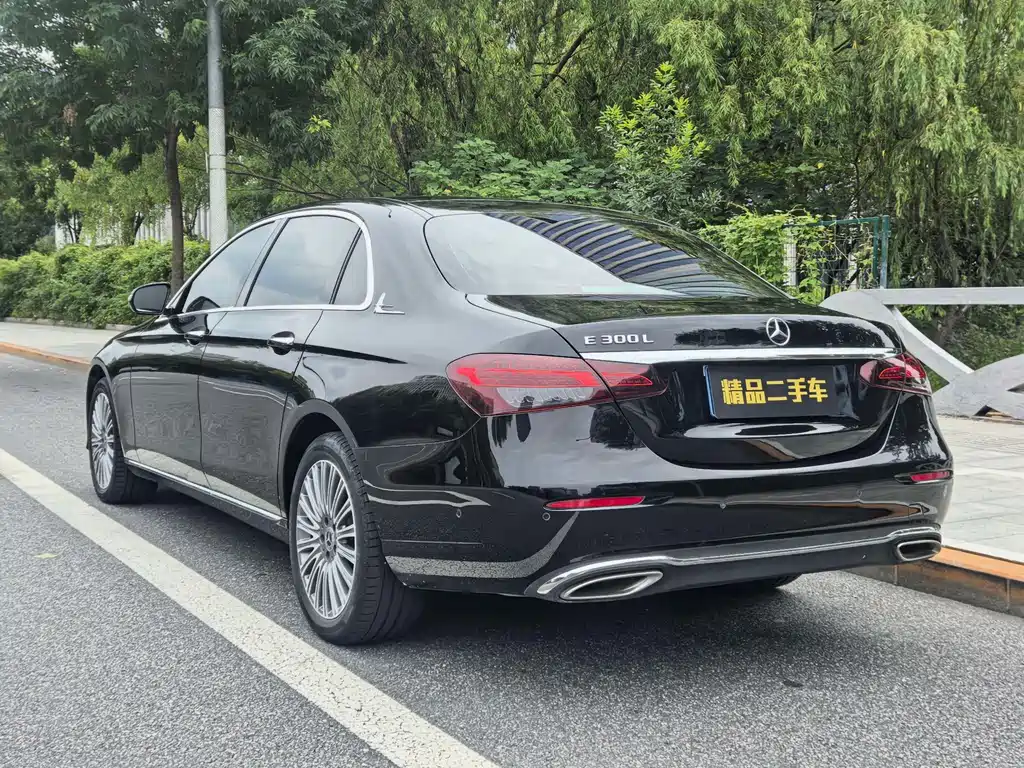 Mercedes-Benz E-Class 2023