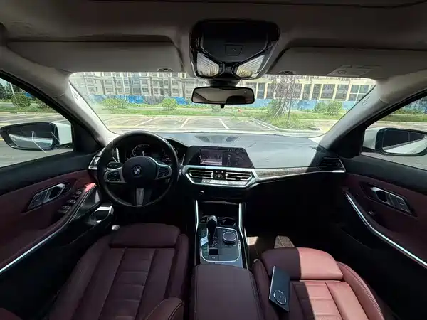 BMW 3 Series 2021
