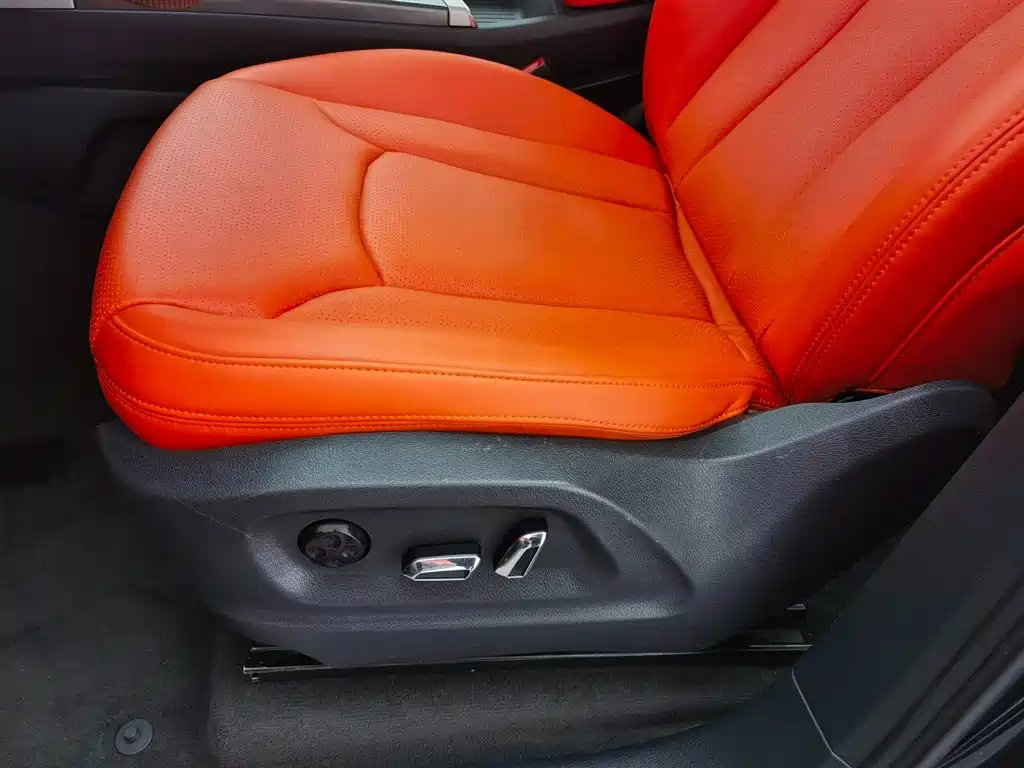 Audi Q7 2016 — фото 16