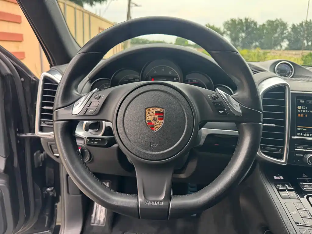 Porsche Cayenne 2014 — фото 10