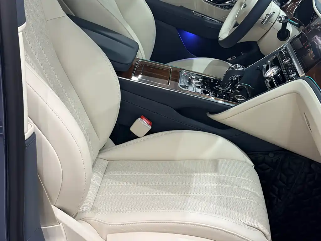 Bentley Flying Spur 2023