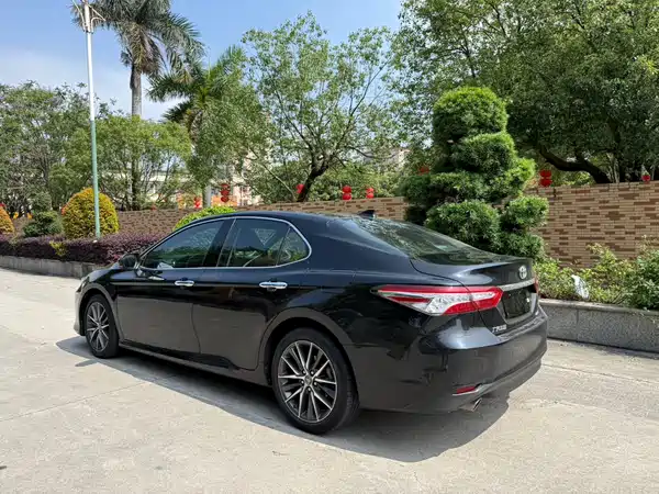 Toyota Camry 2021